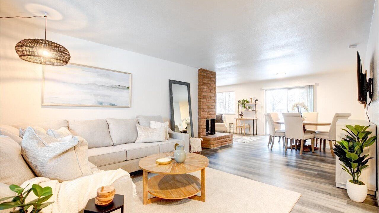 Photo of Livingroom in West University