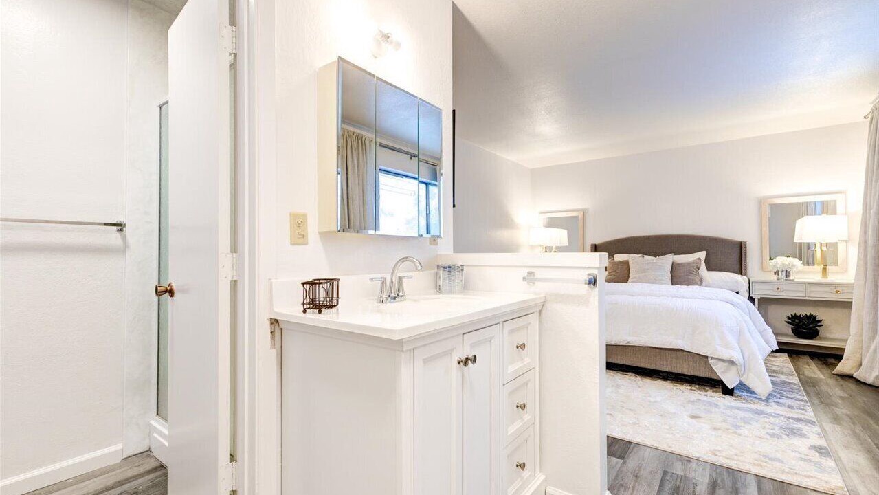 Photo of Bedroom in West University