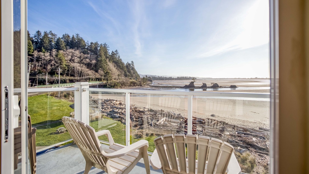 Photo of Others in Lincoln City