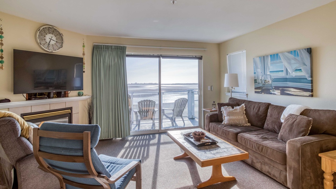 Photo of Livingroom in Lincoln City