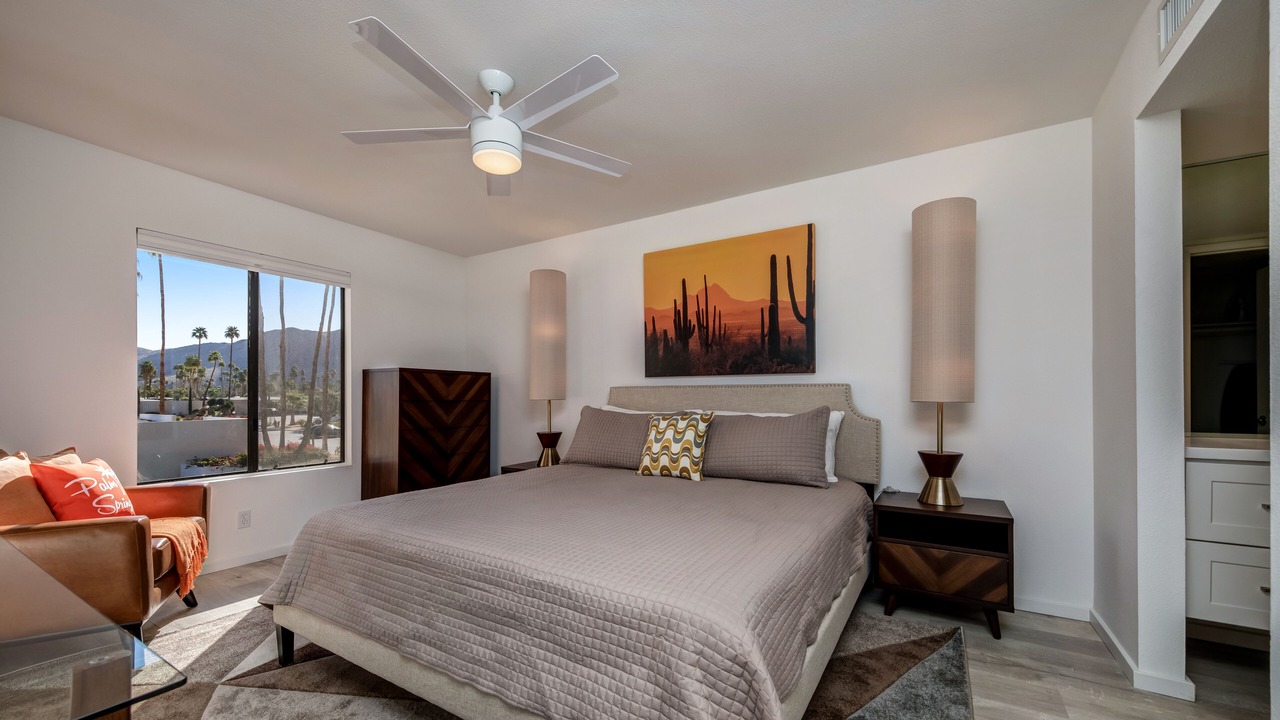Photo of Bedroom in Canyon Corridor