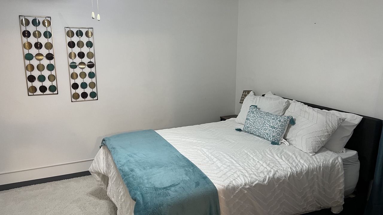 Photo of Bedroom in Winslow