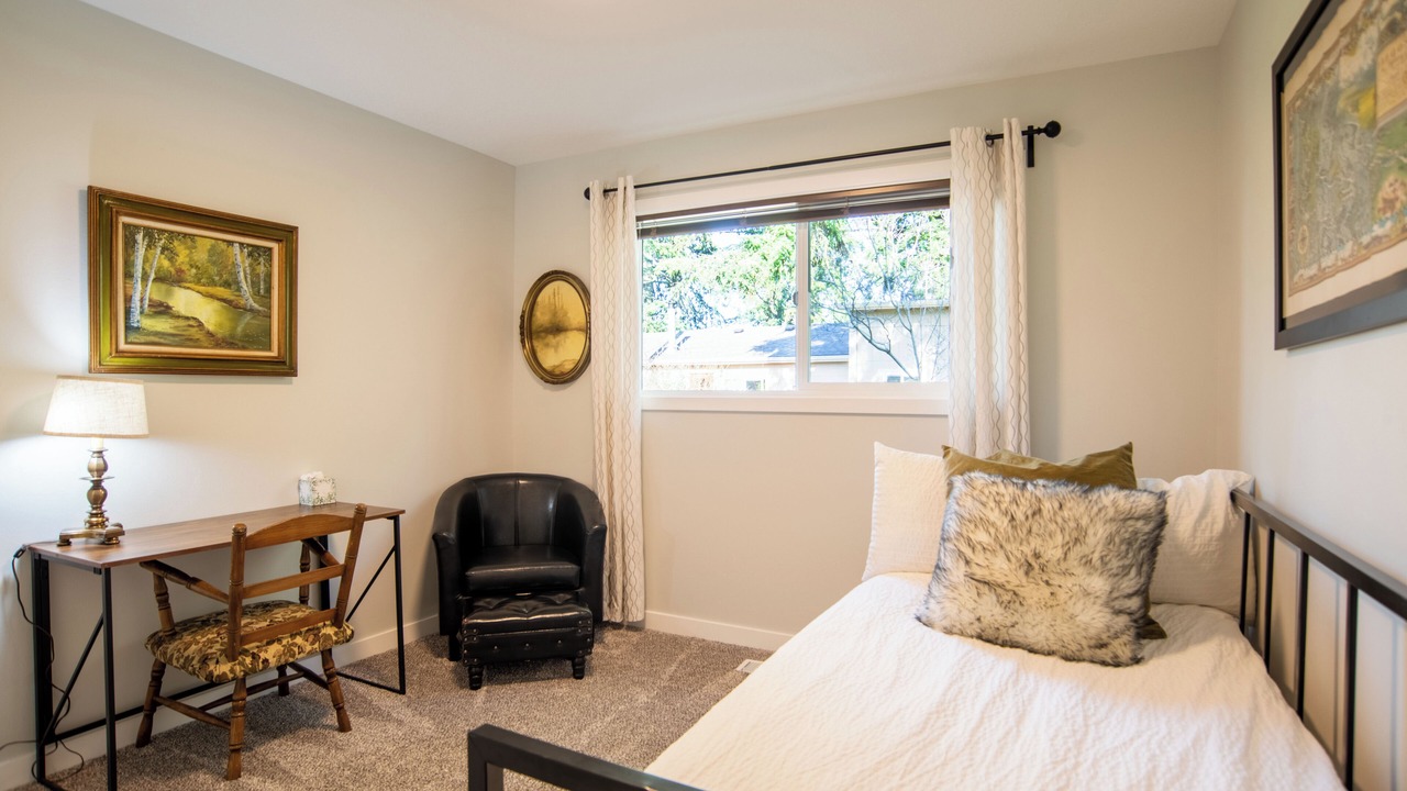 Photo of Bedroom in Scholls