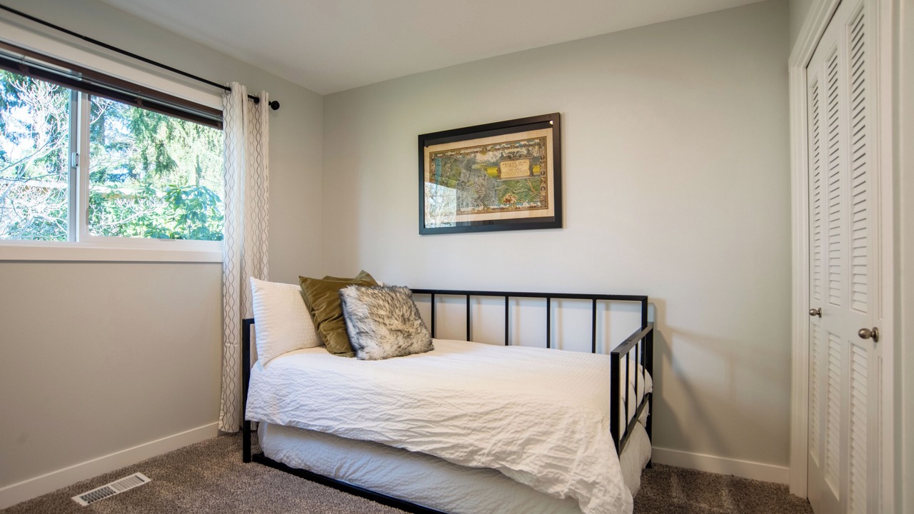 Photo of Bedroom in Scholls