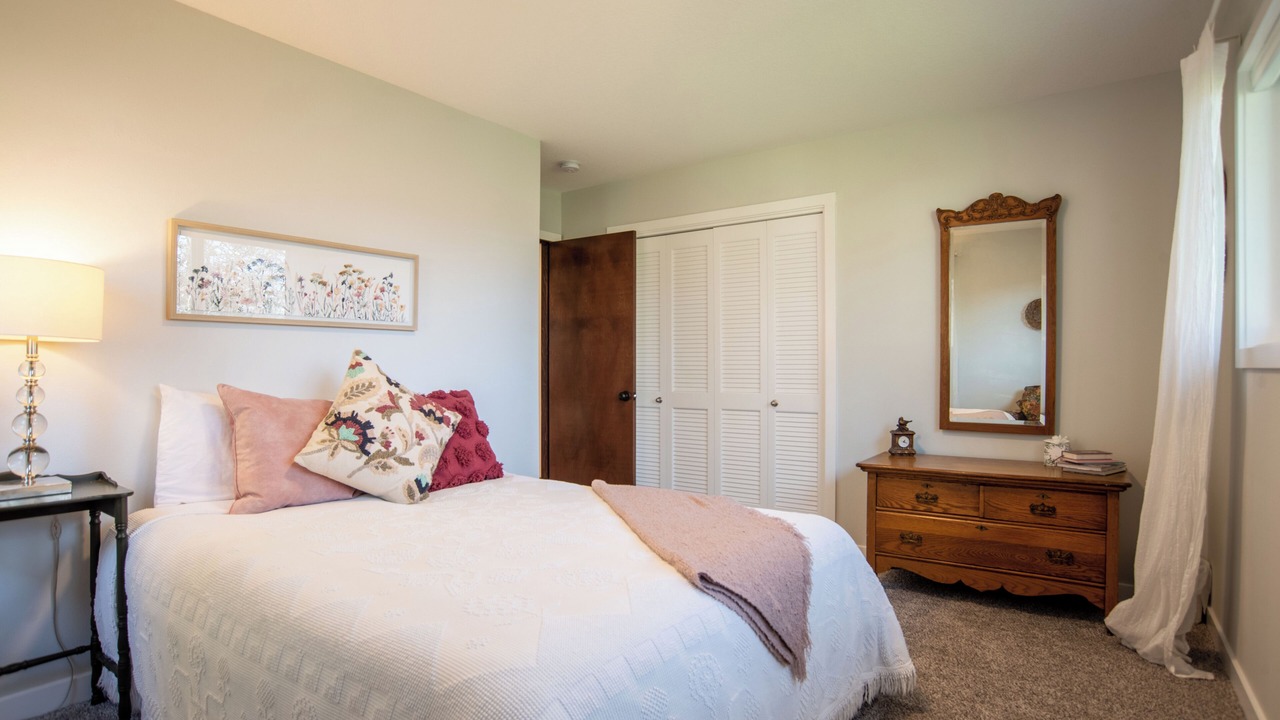 Photo of Bedroom in Scholls