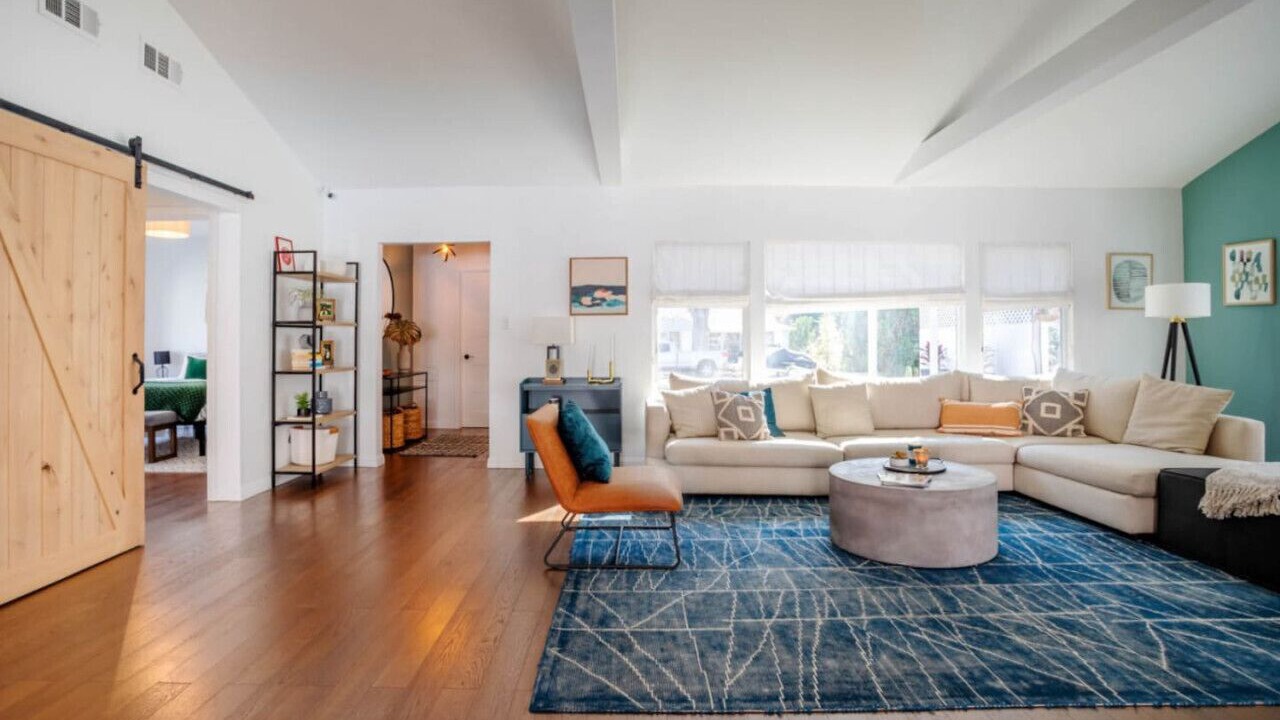 Photo of Livingroom in Sherman Oaks