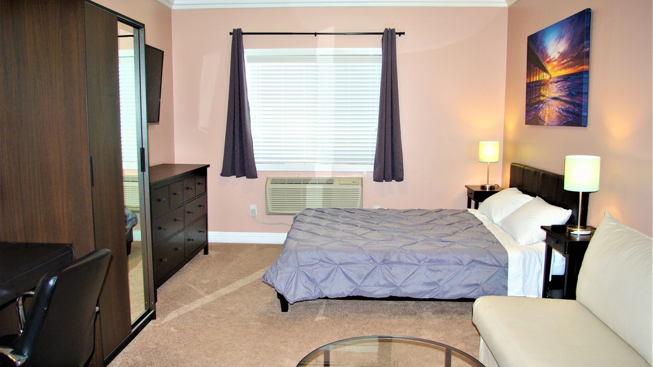 Photo of Bedroom in Mira Mesa
