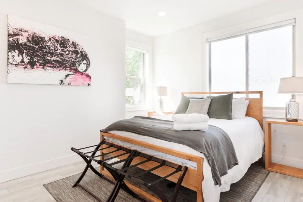 Photo of Bedroom in Mississippi District
