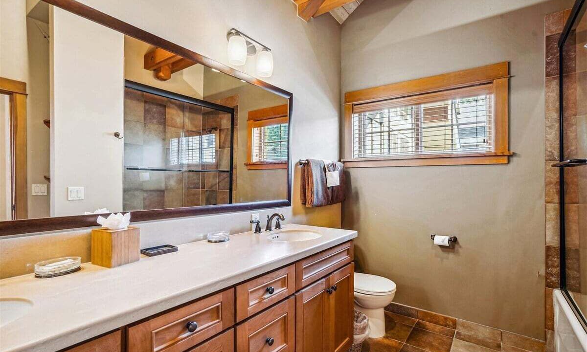 Photo of Bathroom in Tolovana Park