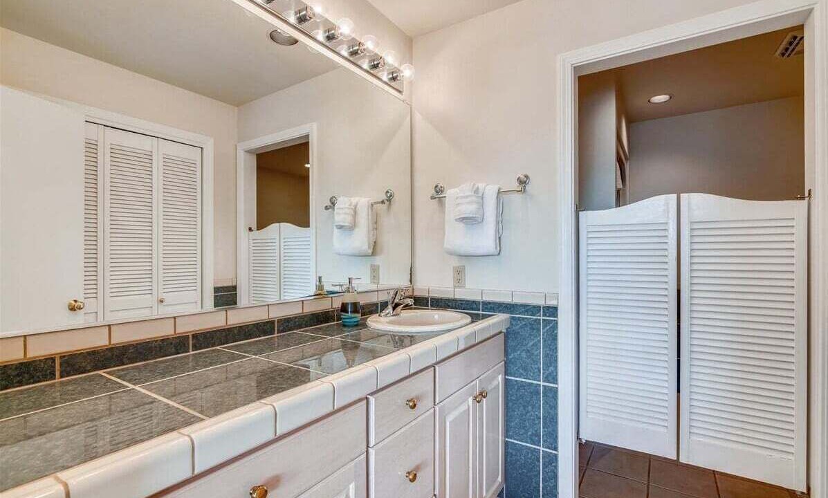Photo of Bathroom in Cannon Beach