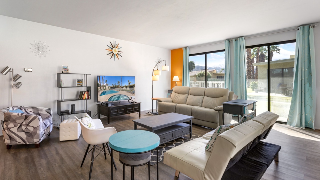 Photo of Livingroom in Cathedral City