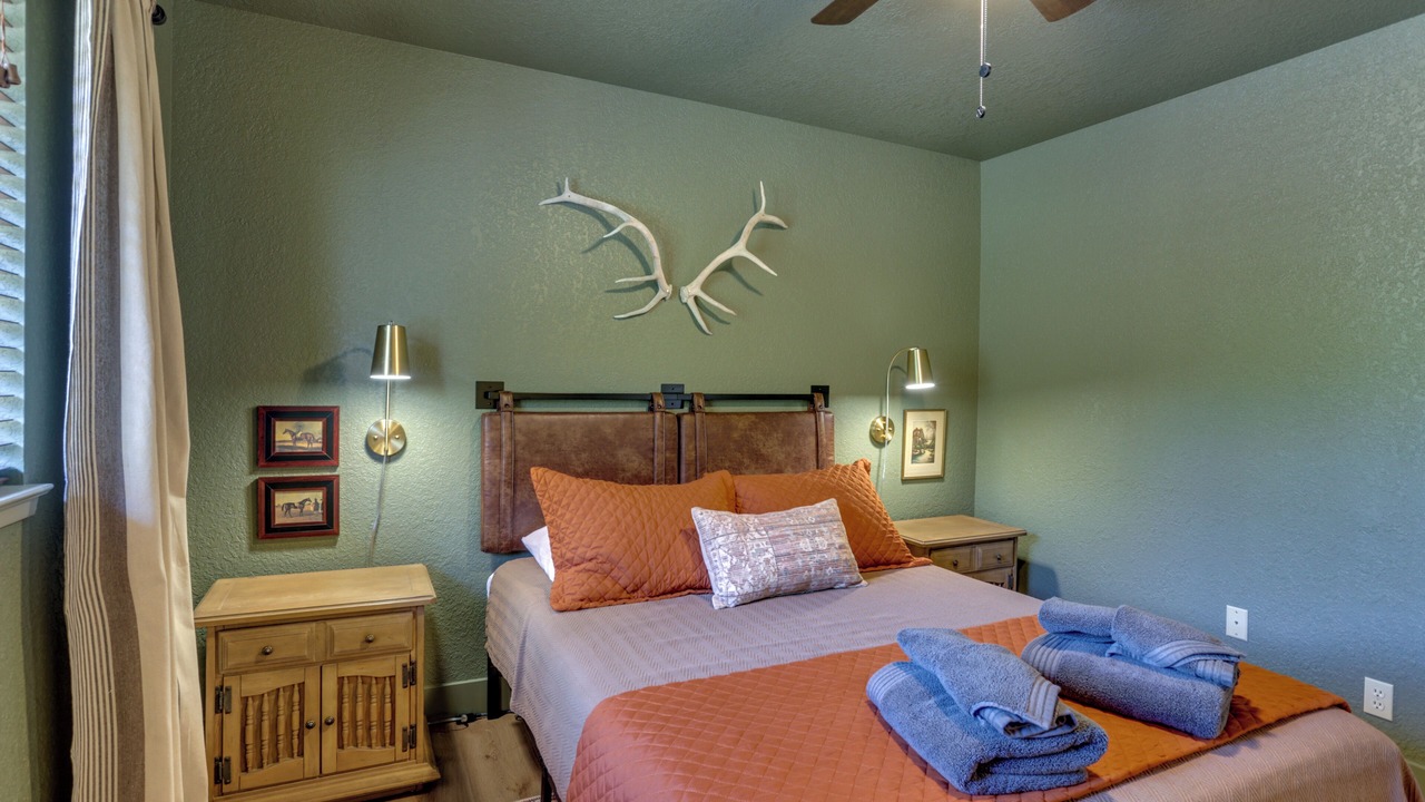 Photo of Bedroom in North Fork