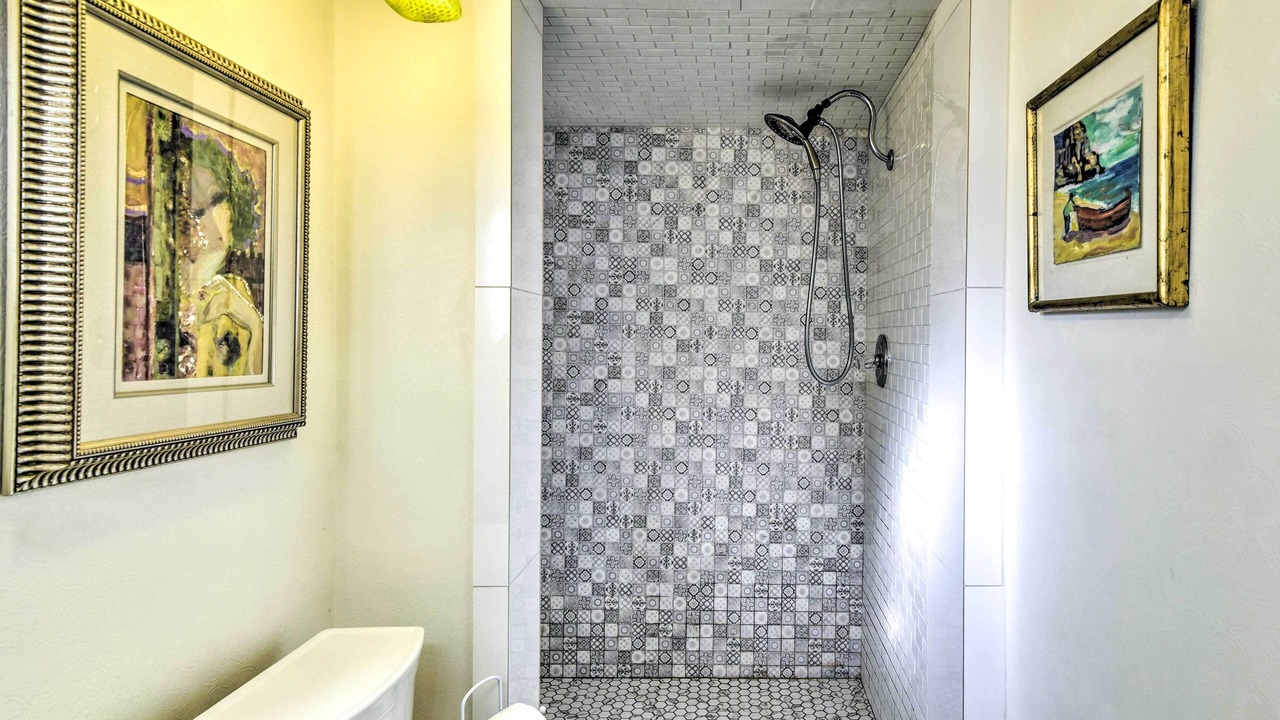 Photo of Bathroom in Irvington