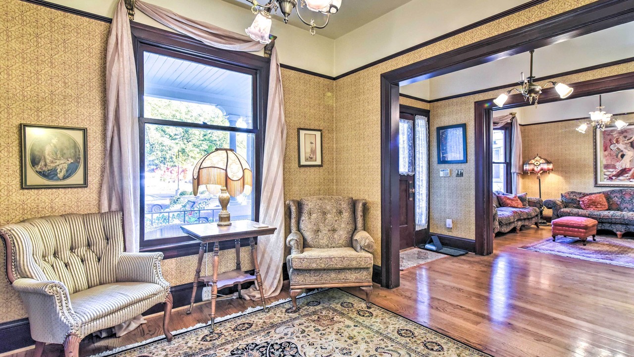 Photo of Livingroom in Irvington