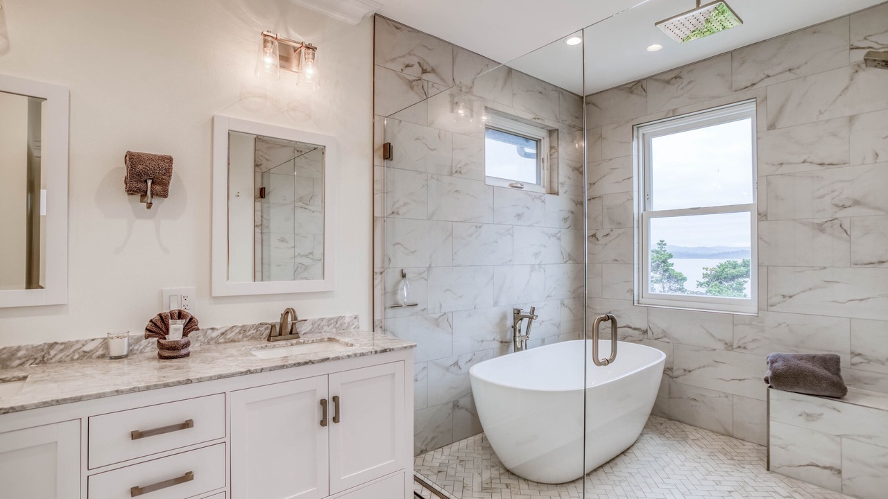 Photo of Bathroom in Lincoln City