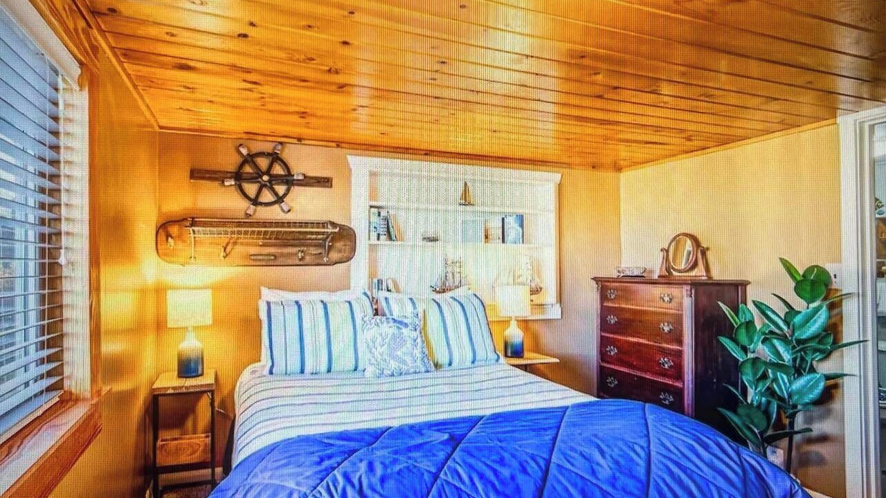 Photo of Bedroom in Newport
