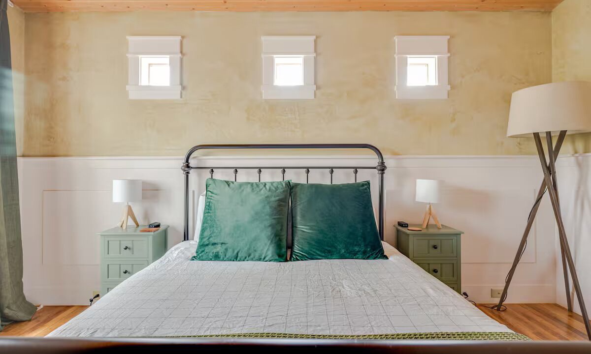 Photo of Bedroom in Old Bend