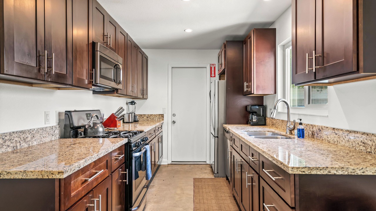 Photo of Kitchen in Desert Park Estates