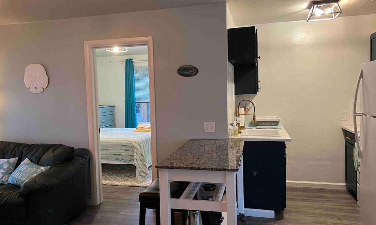 Photo of Bedroom in Coos Bay