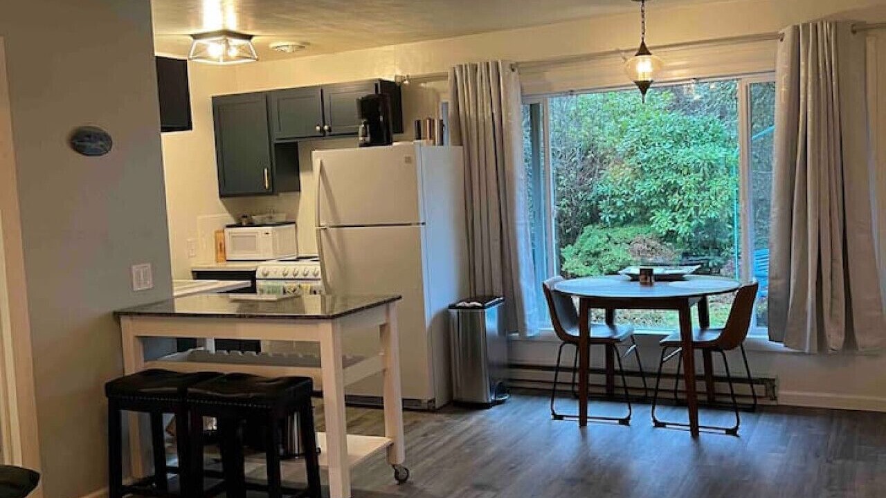 Photo of Kitchen in Coos Bay
