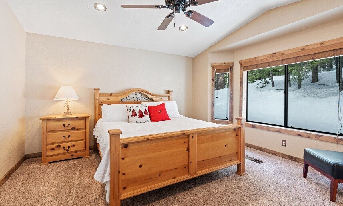 Photo of Bedroom in Shaver Lake