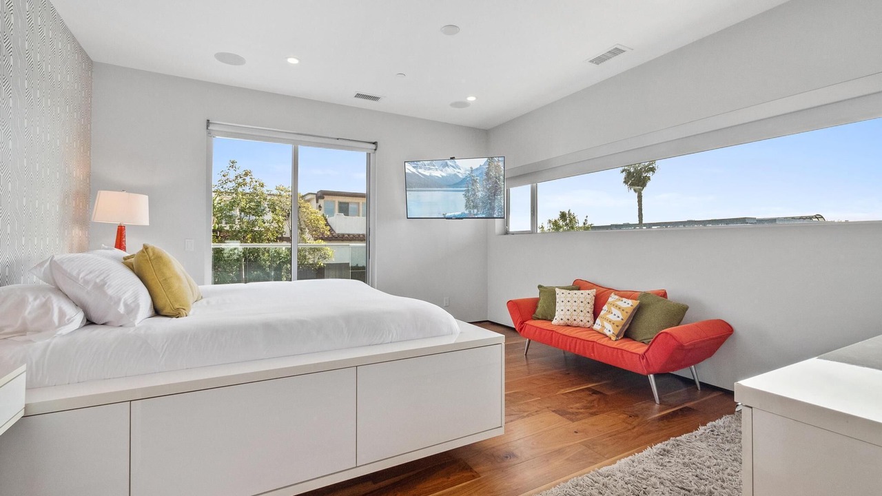 Photo of Bedroom in Solana Beach