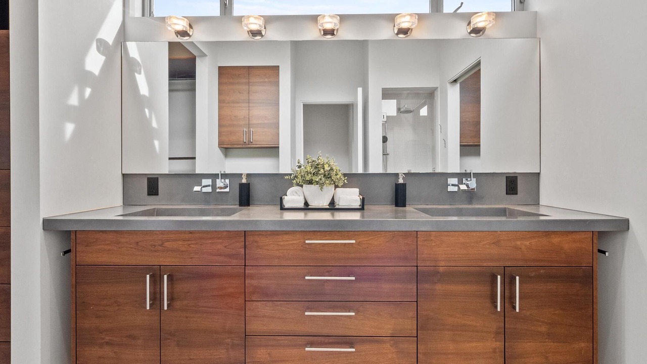Photo of Bathroom in Solana Beach