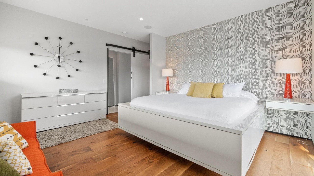 Photo of Bedroom in Solana Beach