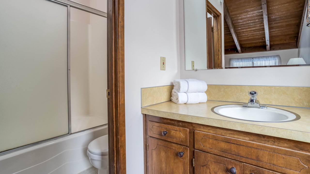 Photo of Bathroom in Tennis Village