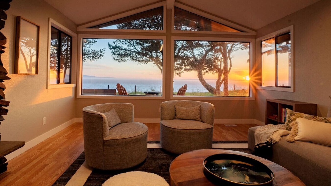 Photo of Livingroom in Oak Harbor