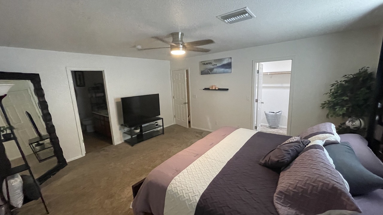 Photo of Bedroom in Topock