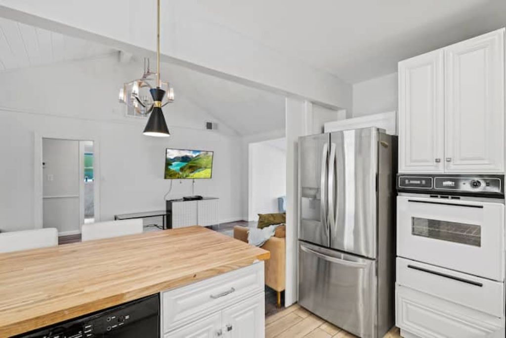 Photo of Kitchen in Lake Balboa