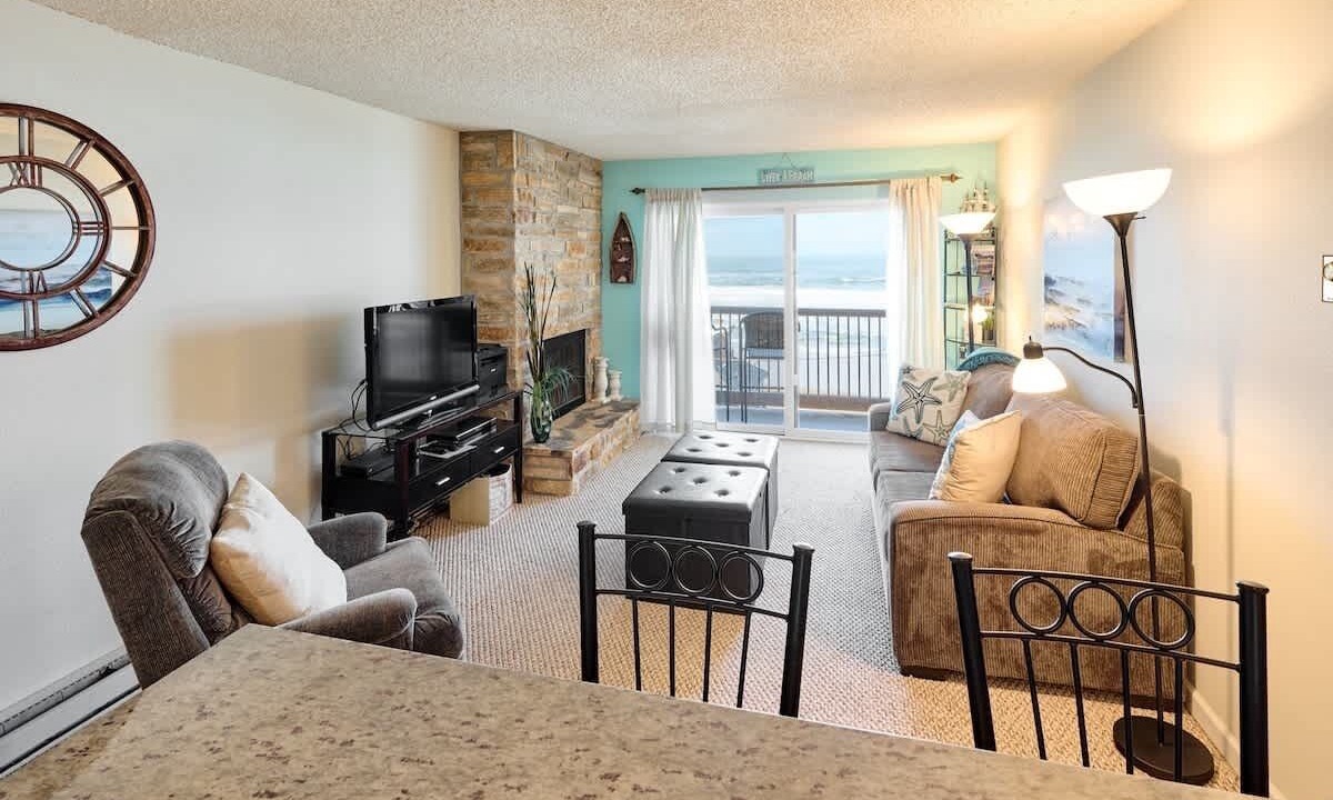 Photo of Livingroom in Lincoln City
