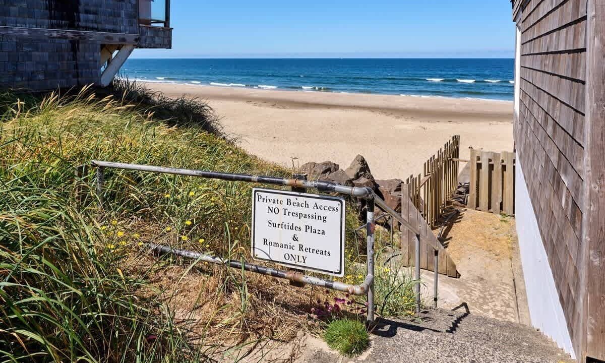 Photo of Others in Lincoln City