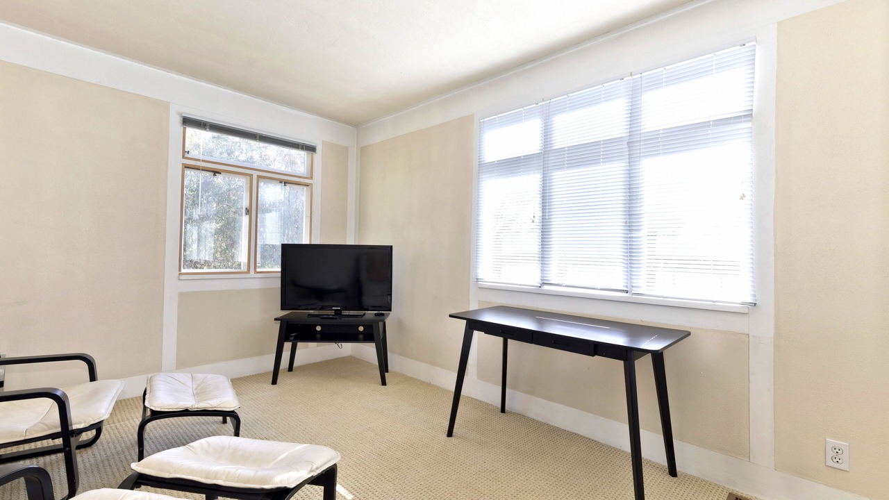 Photo of Livingroom in Hillcrest
