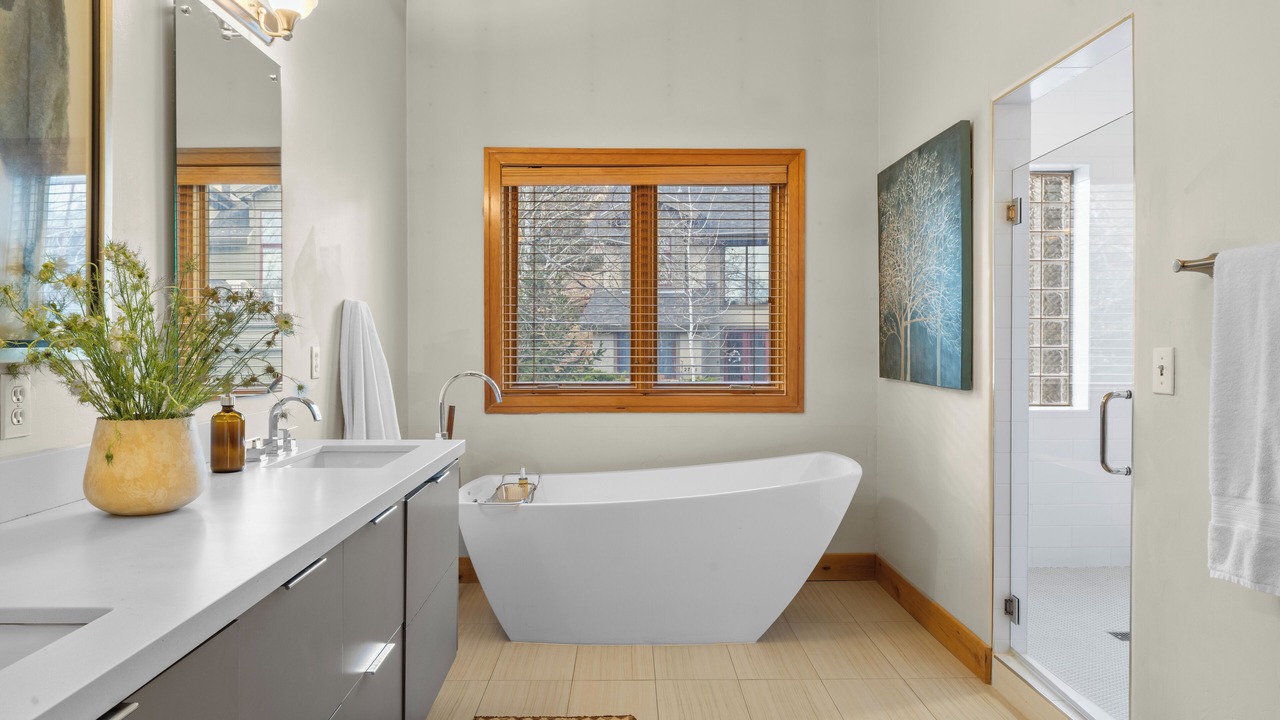Photo of Bathroom in Park Meadows