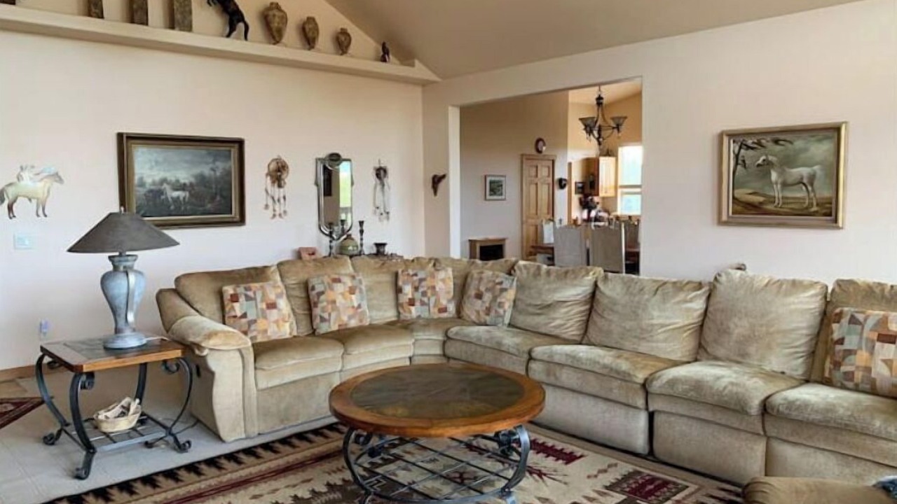 Photo of Livingroom in Apple Valley
