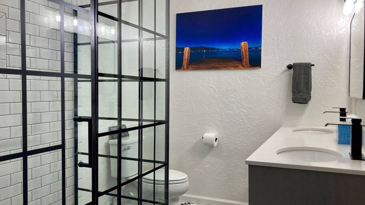 Photo of Bathroom in Susanville