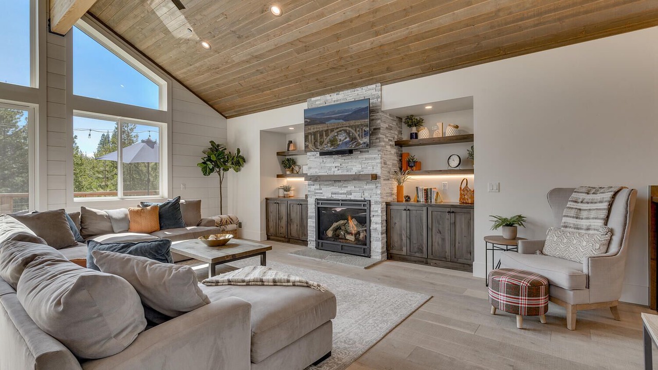 Photo of Livingroom in Truckee