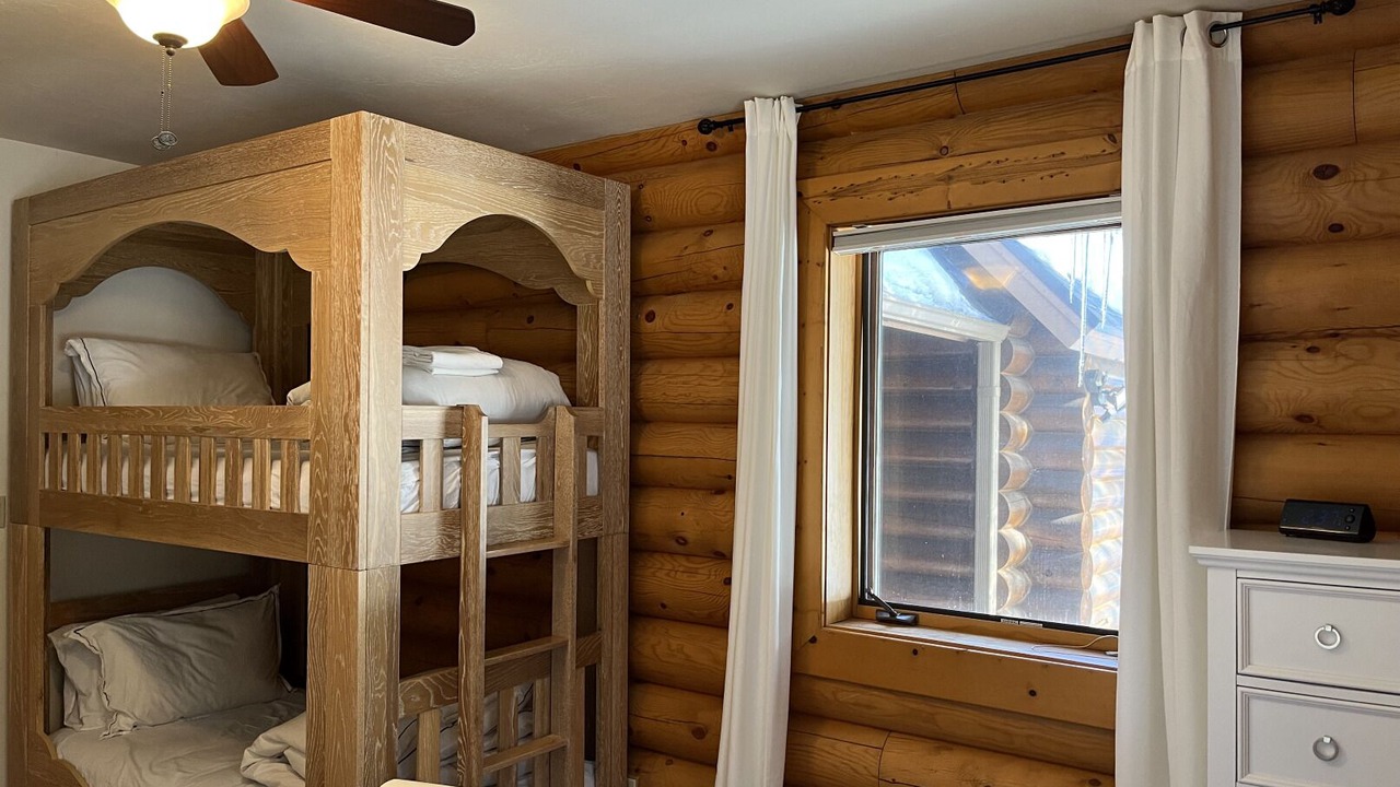 Photo of Bedroom in Baderville