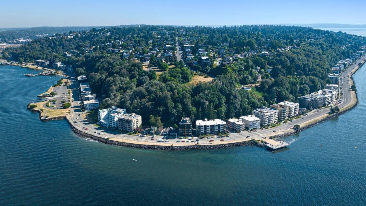 Photo of Others in Alki