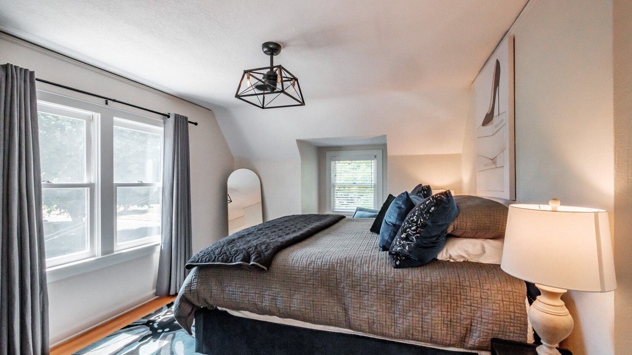 Photo of Bedroom in Corvallis