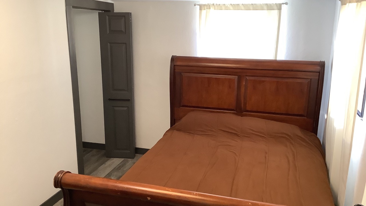 Photo of Bedroom in Lemon Grove