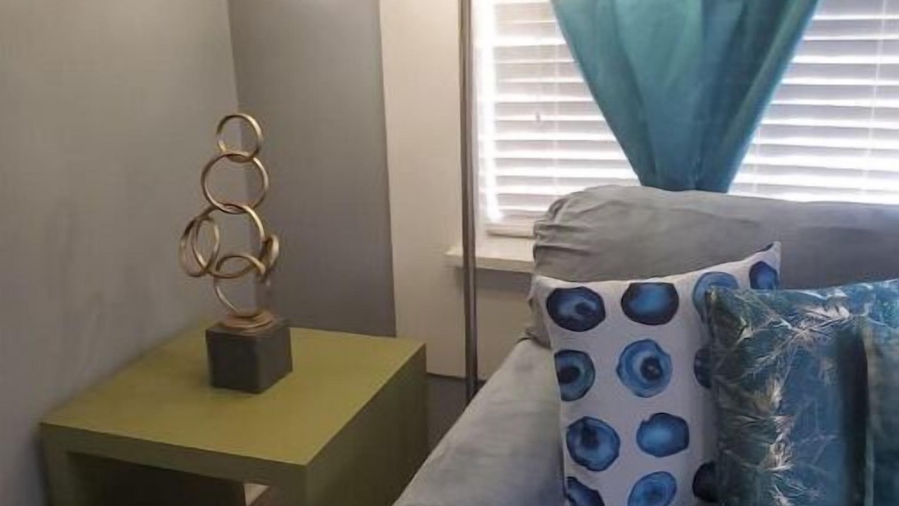 Photo of Livingroom in Pittsburg