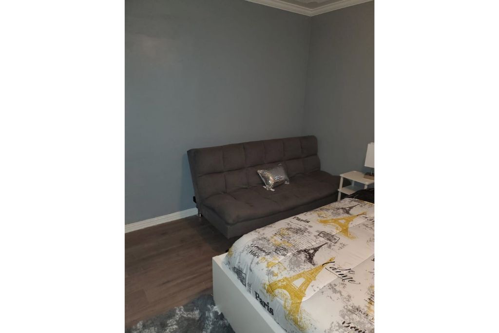 Photo of Bedroom in Pittsburg