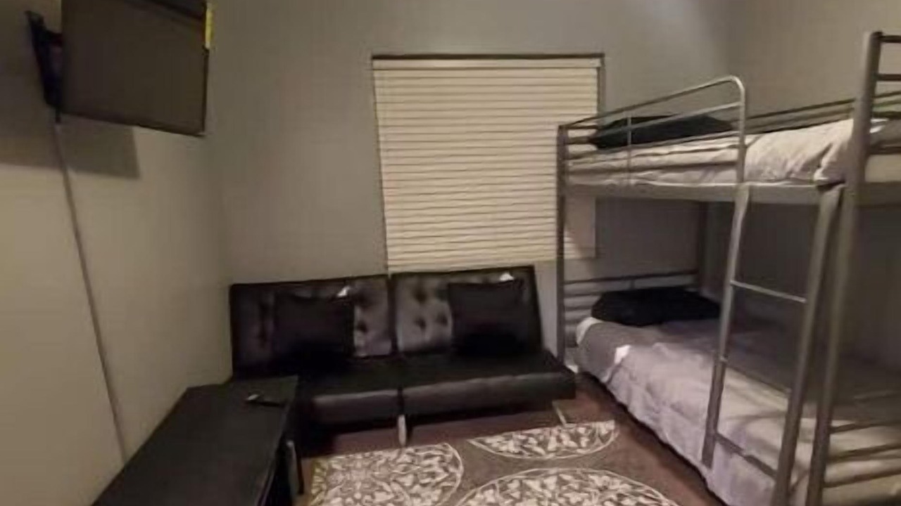 Photo of Bedroom in Pittsburg