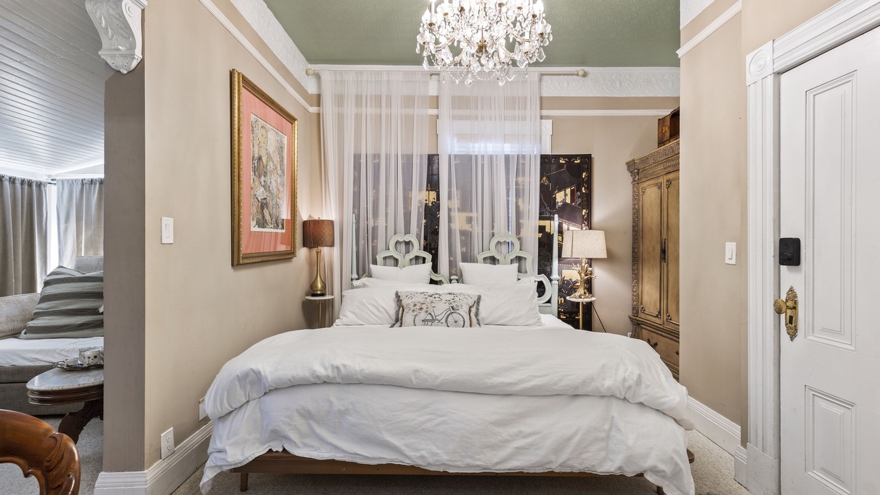 Photo of Bedroom in Northside