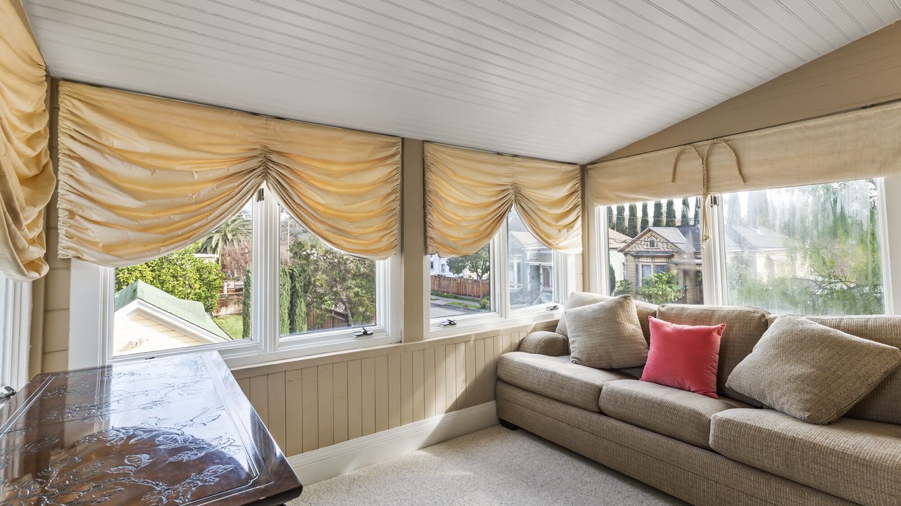 Photo of Livingroom in Northside