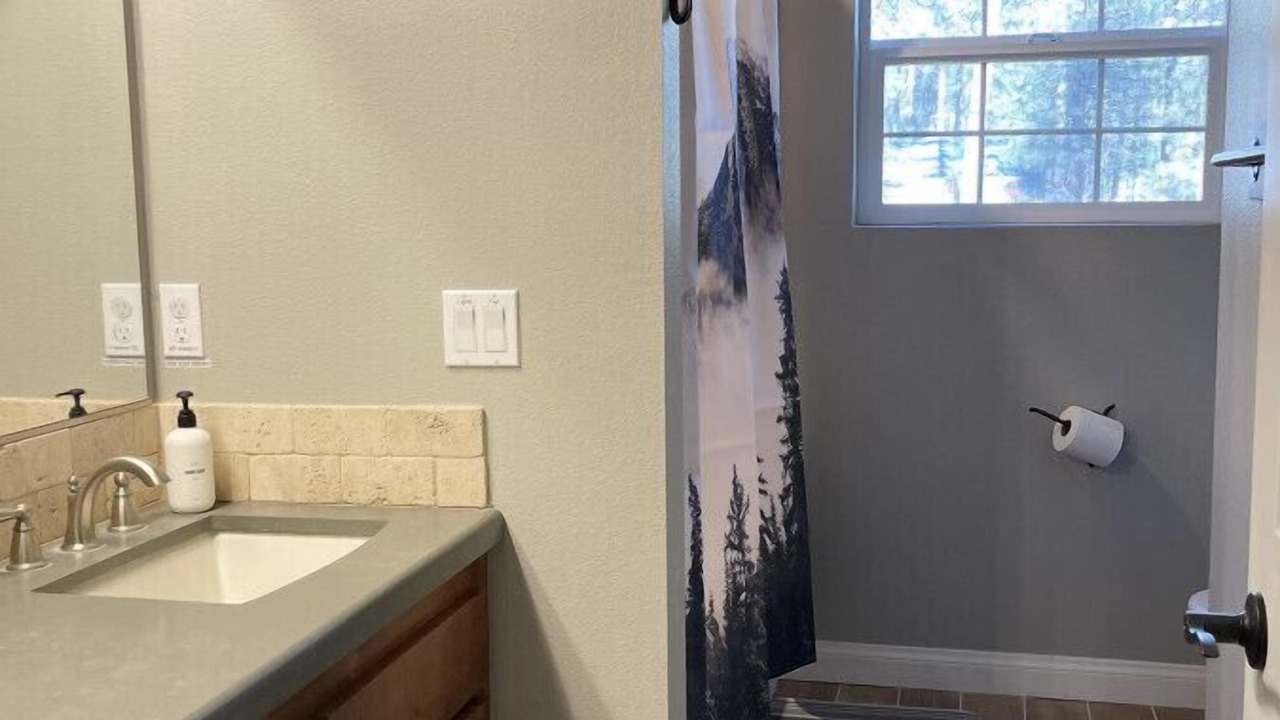 Photo of Bathroom in Wrightwood