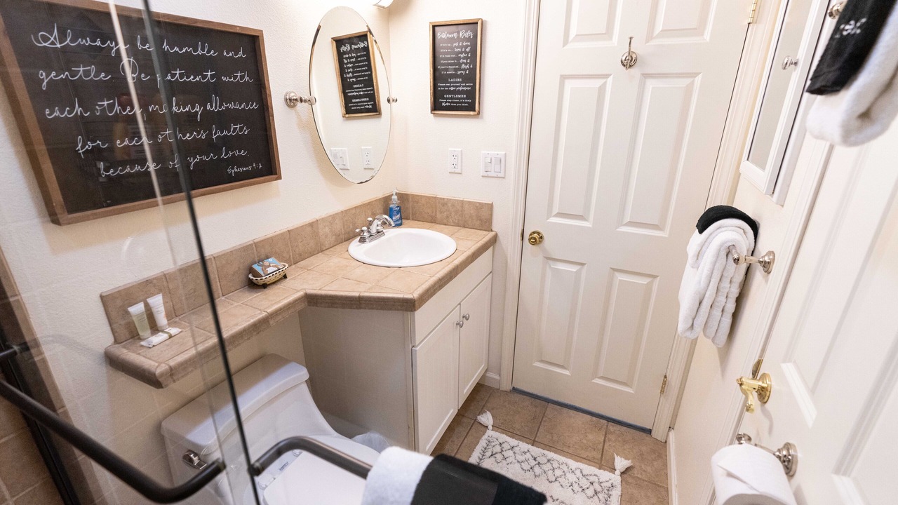 Photo of Bathroom in Lakeside
